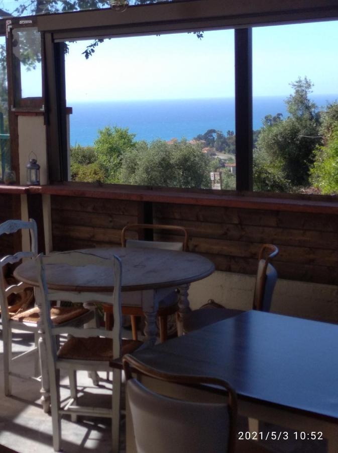La Quercia Agriturismo Imperia Dış mekan fotoğraf